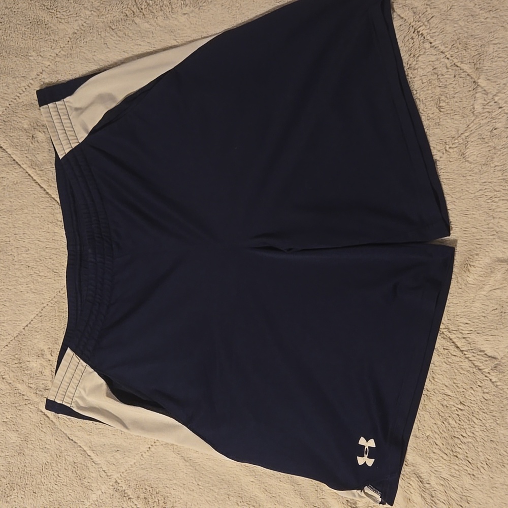 Under Armour basketball shorts size Medium